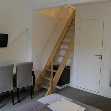 M18 Hotel