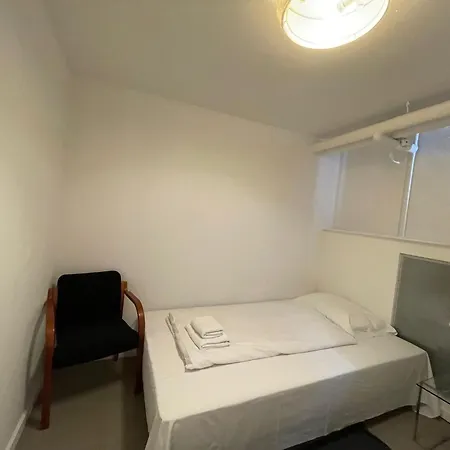Hotel M18