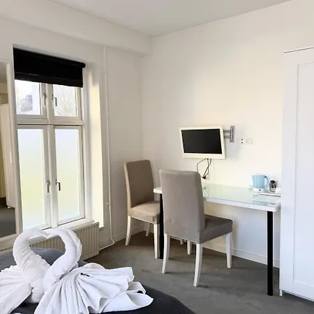 M18 Hotel 3*