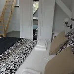 ホテル M18