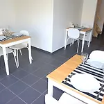 M18 ホテル 3*